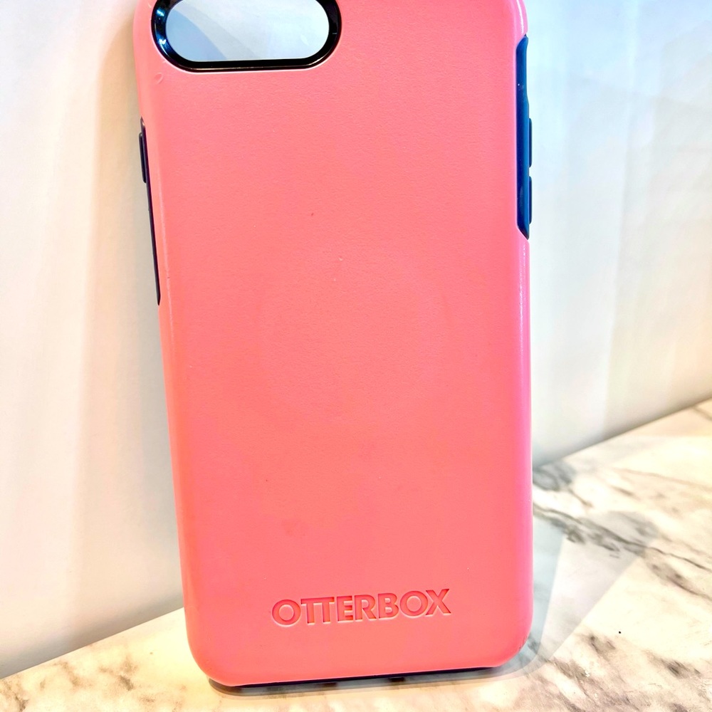 iPhone 8 Plus Otterbox Case
